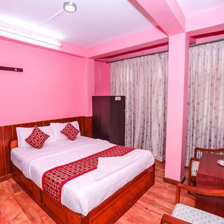 Hotel Plumeria Inn 加德满都 外观 照片